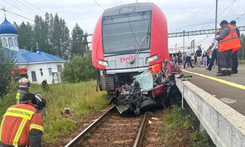 В Ленобласти случилось страшное ДТП: есть жертвы